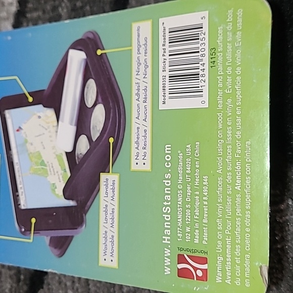 ROADSTER HOLDS GADGETS HANDS-FREE SMARTPHONE NAVIGATION - Picture 6 of 10